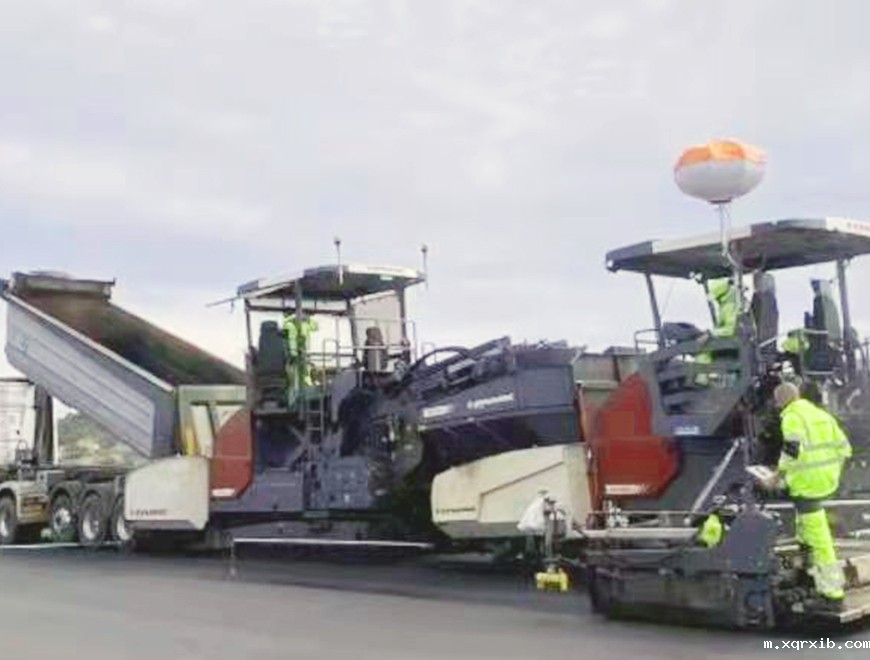 推不推荐济南摊铺机出租这件事儿呢？