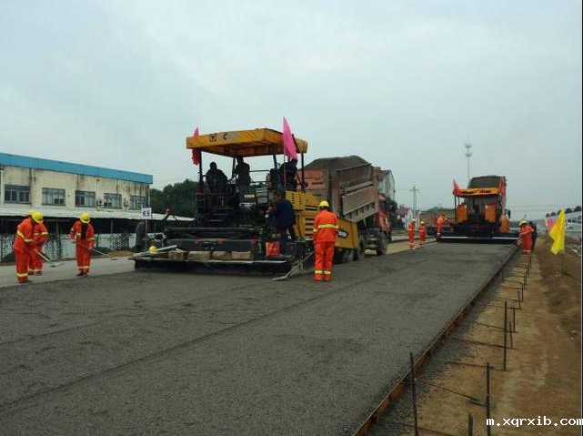 济南沥青料在什么温度下会发挥出好性能？