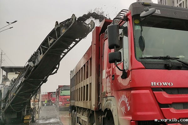 装载机油压力过低的11个原因