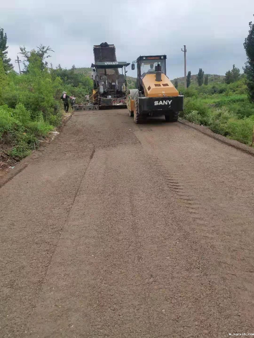 沥青路面在使用过程中色泽的变化主要原因